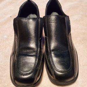 Boys dress shoe
